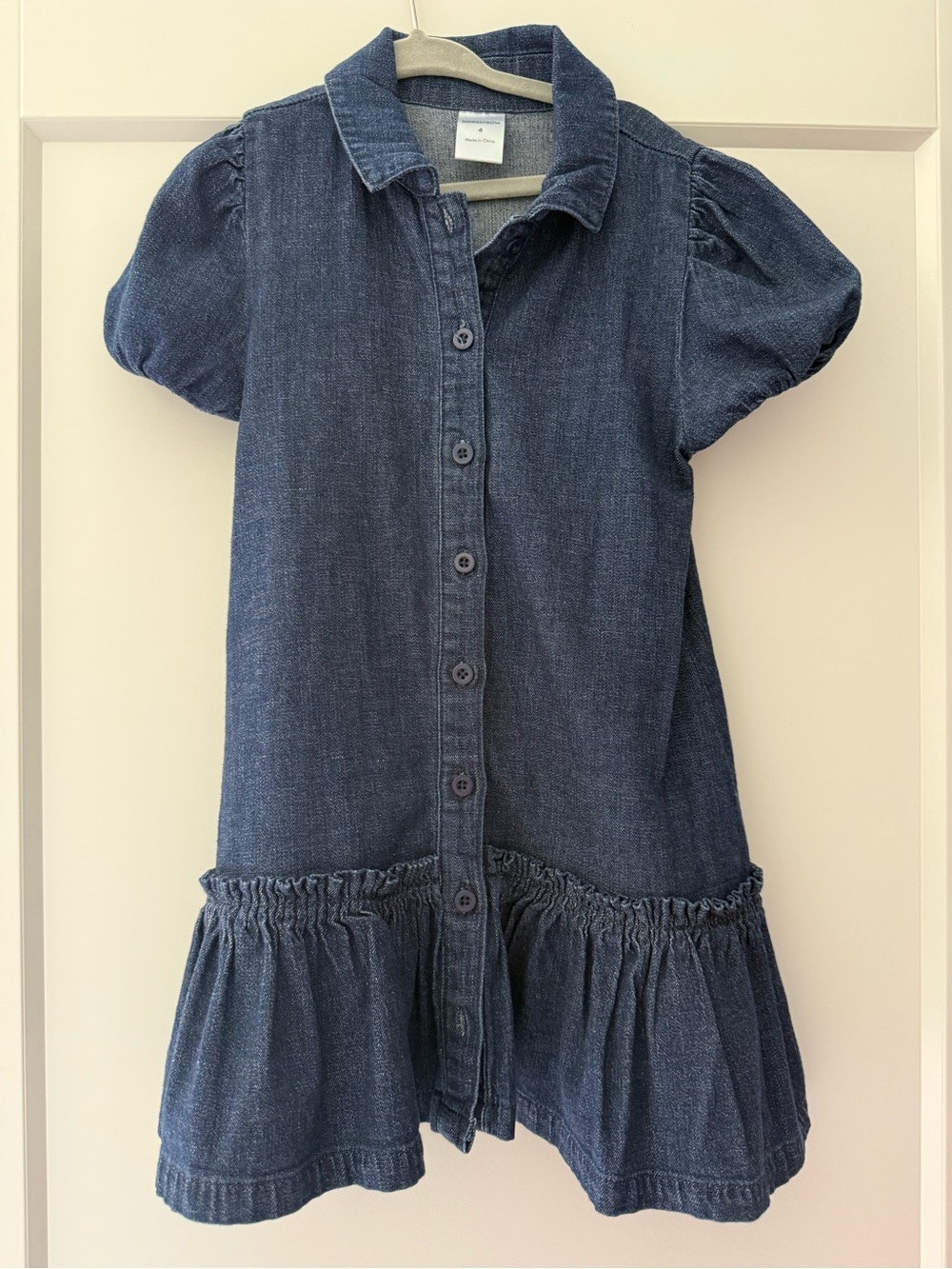 NWOT- Nordstrom 4T Classic Denim Button-Front Kids Dress - Navy w/puff sleeves